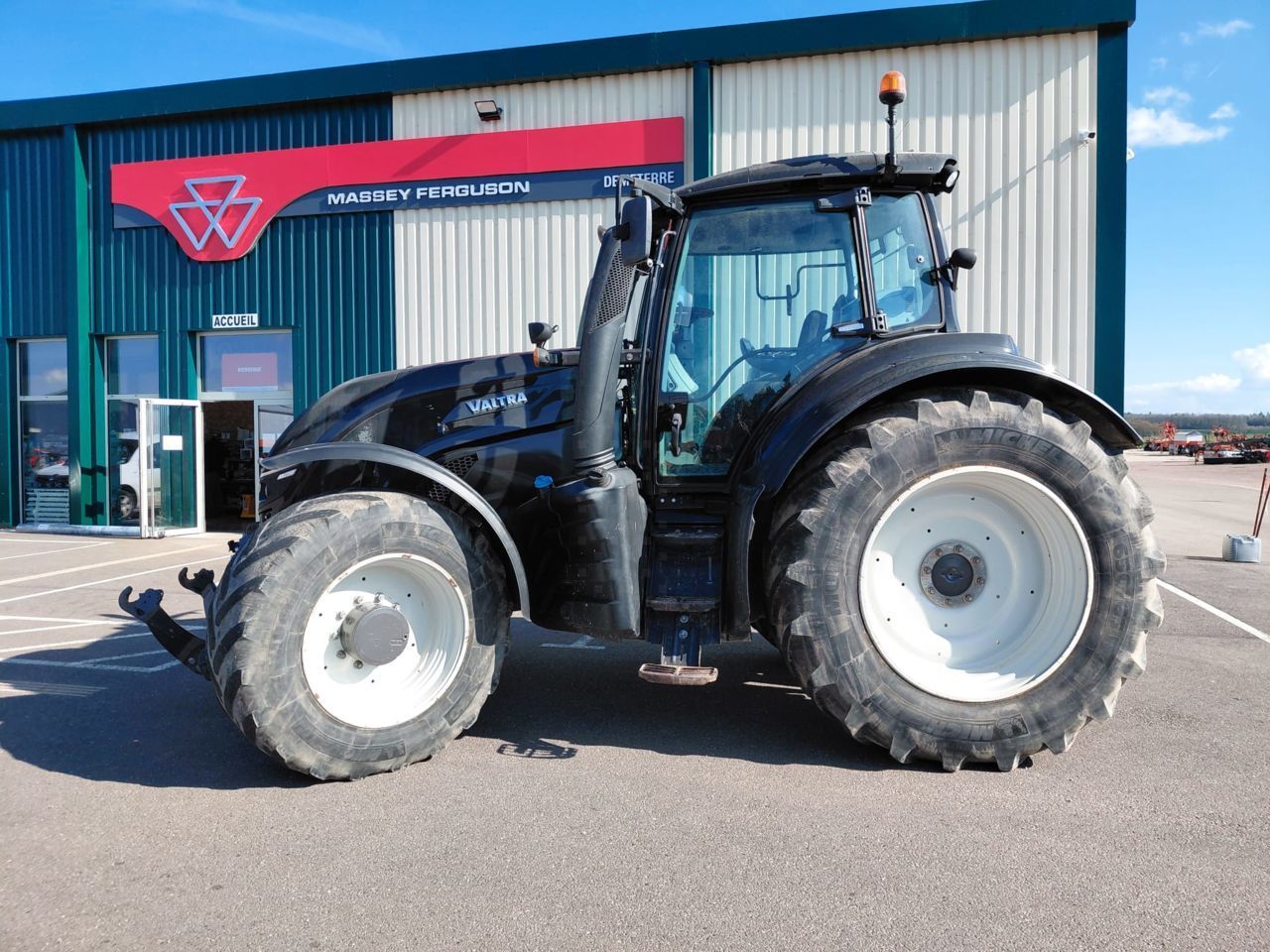 Valtra T 234 Tractor €68,000