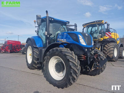 E-FARM: New Holland T7.230 - Tractor - id WKFPFH4 - €109,000 - Year of construction: 2020 - Engine hours: 3,482,Engine power (HP): 200,France