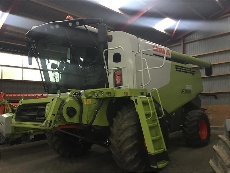 Claas Lexion 660 Moissonneuse-batteuse 250 905 €