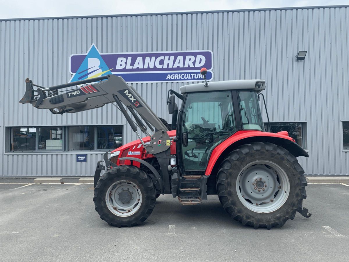 E-FARM: Massey Ferguson 5610 - Tractor - id KKJYKCK - €36,000 - Year of construction: 2016 - Engine hours: 6,410,Engine power (HP): 105,France