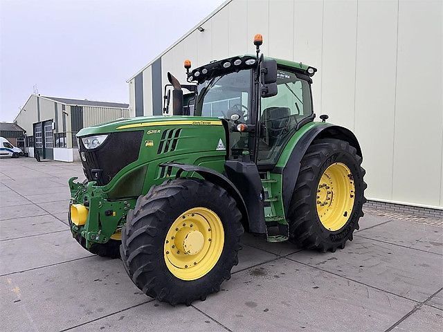 John Deere 6215 R Tractor €79,500