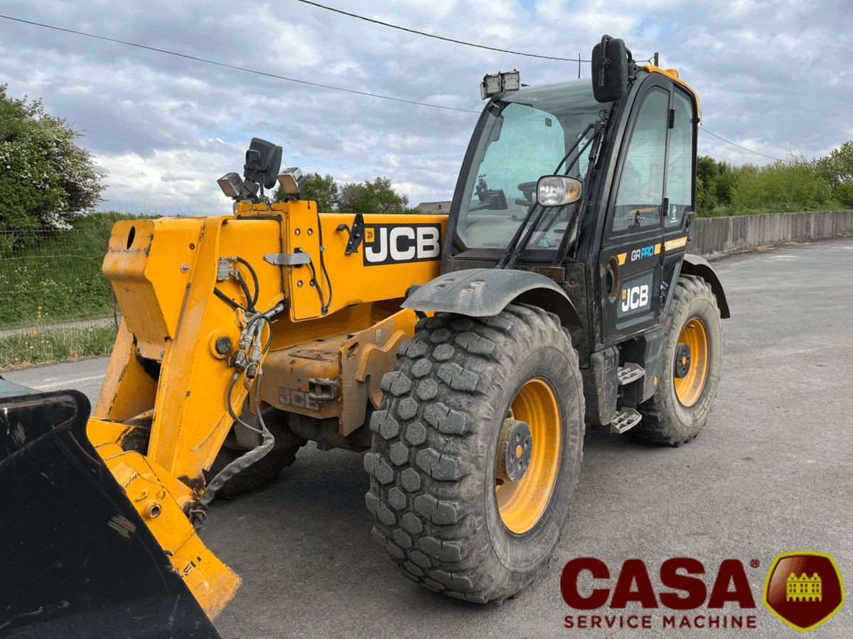 E-FARM: JCB 560-80 AGRI Pro - Telehandler - id ULIFJYH - €82,000 - Year of construction: 2020 - Engine hours: 2,700,France
