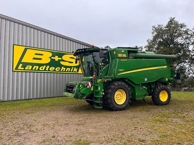 John Deere T 560 HM Kombájn 208 000 EUR