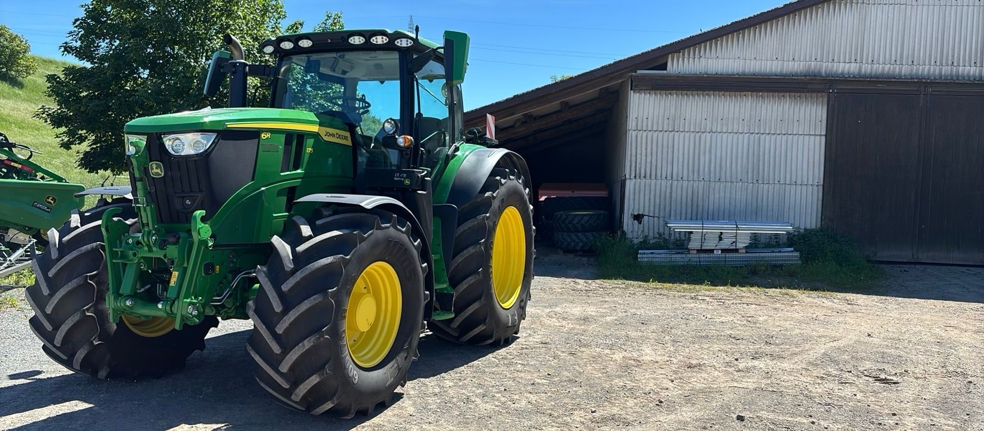 John Deere 6R 175 Tractor €142,000