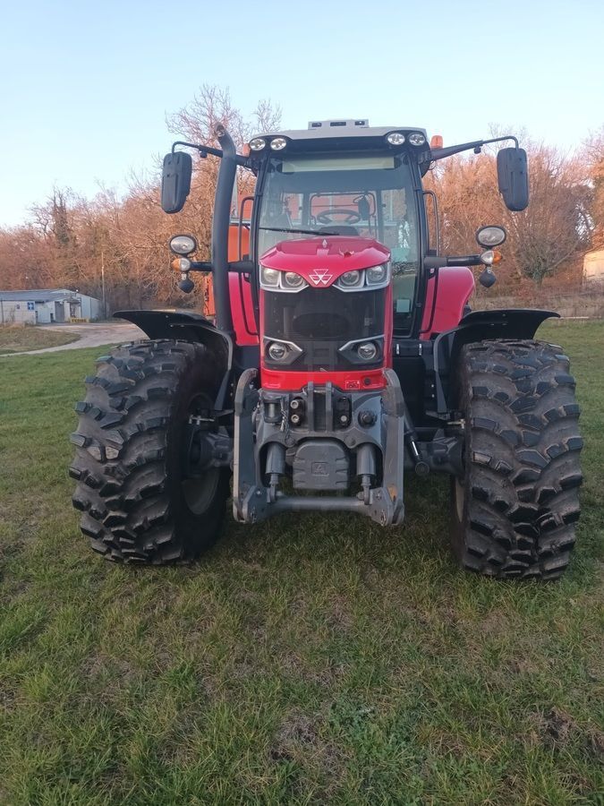 Massey Ferguson 7718S Exclusive Traktor 97.000 €