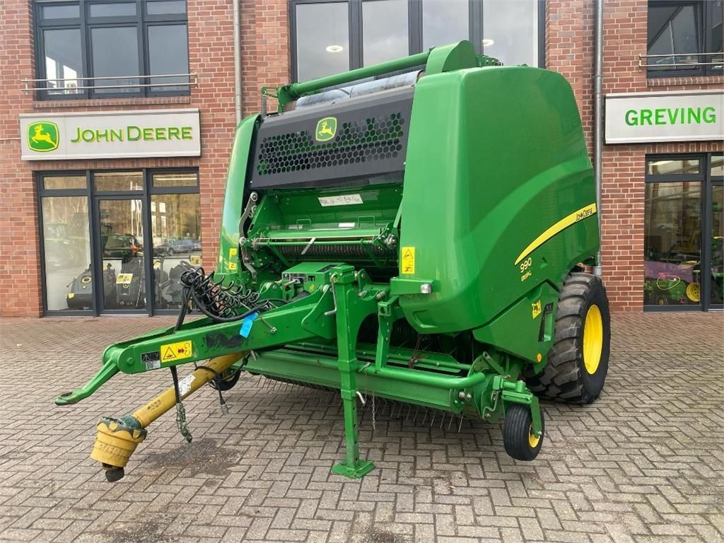 John Deere 990 Baler €26,500