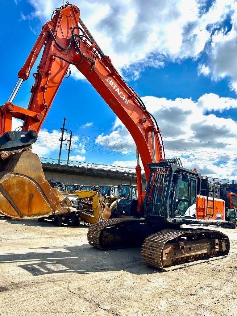 Hitachi 490 lch-6 Escavatore cingolato 126.582 €