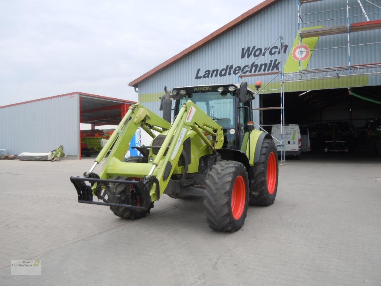 Claas Arion 410 tractor 34 990 €