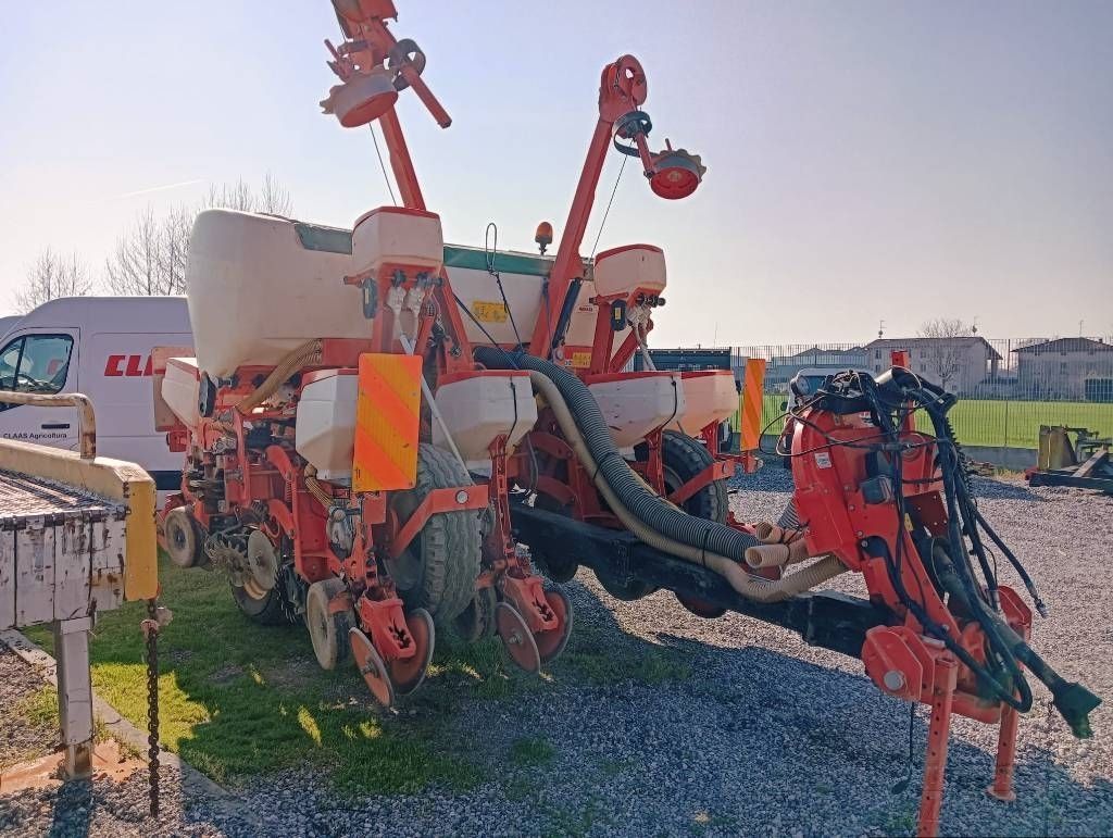 E-FARM: Gaspardo renata 8 file - Maszyna do siewu punktowego - id PMNJQKC - 25 000 € - Rok produkcji: 2014 - Włochy