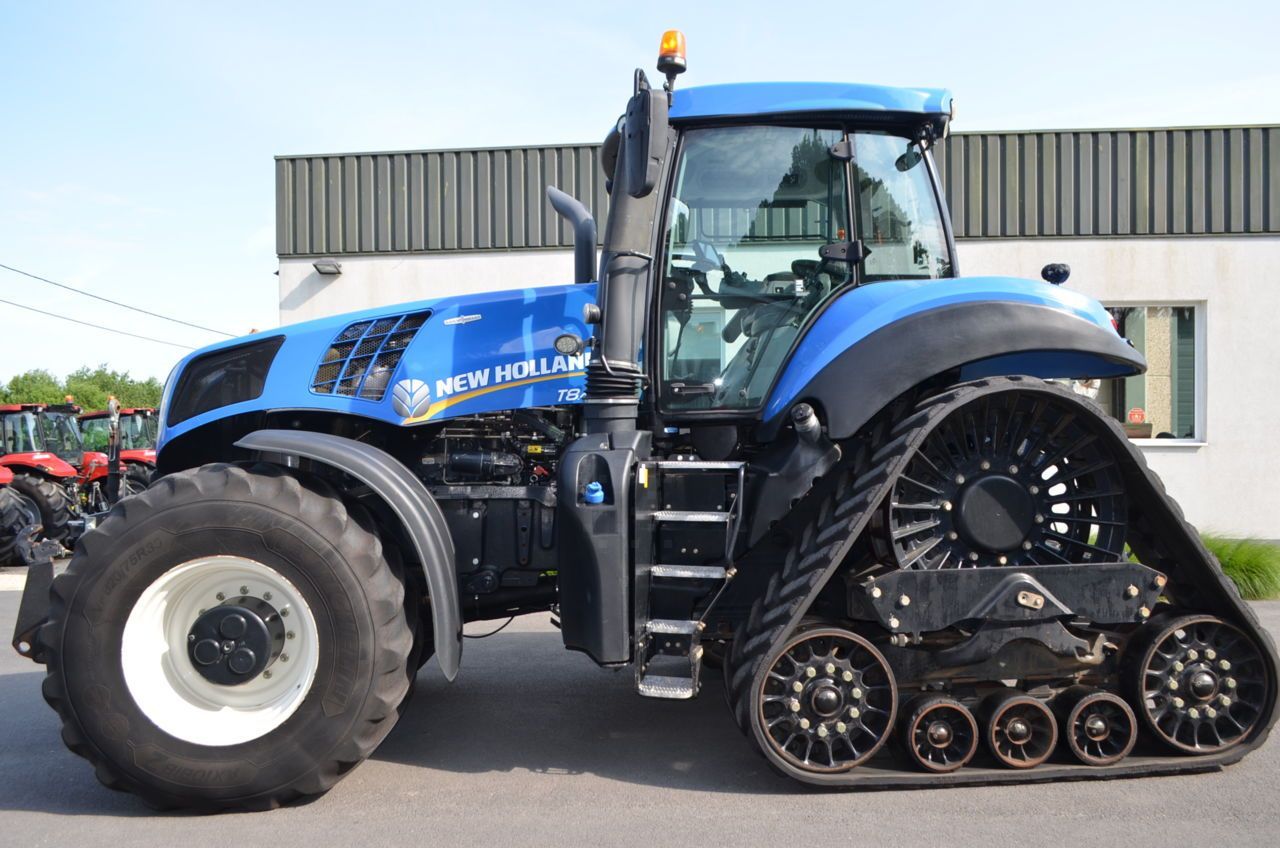 E-FARM: New Holland T8.435 - Tractor - id B4UNRCA - €105,000 - Year of construction: 2017 - Engine hours: 4,237,Engine power (HP): 435,Belgium