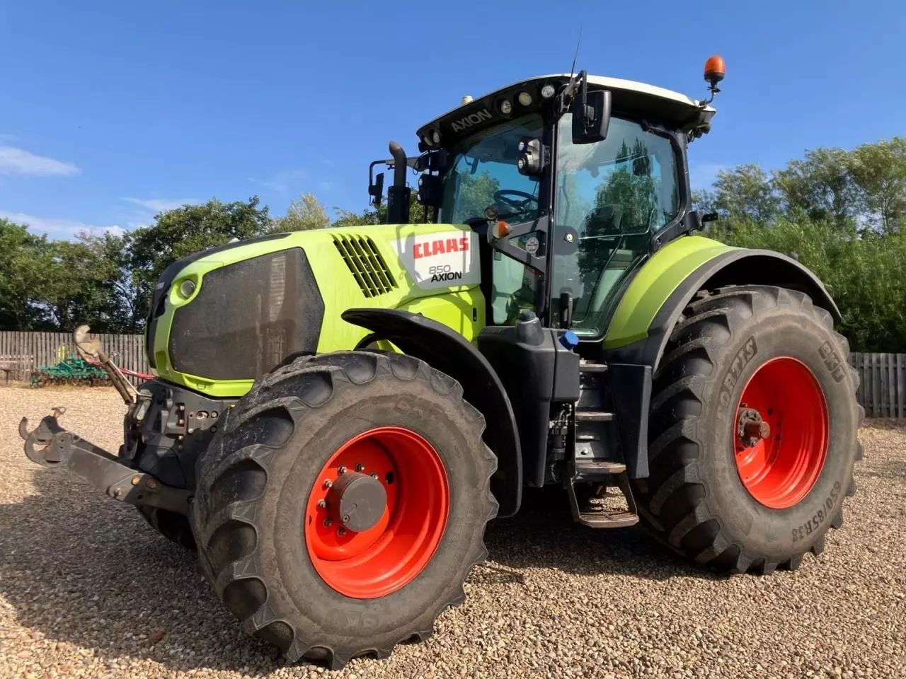 Claas Axion 850 Tractor €50,180