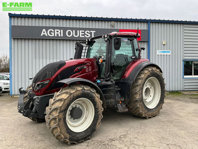 E-FARM: Valtra T174e - Tractor - id IBGMKU9 - €95,000 - Year of construction: 2021 - Engine hours: 2,200,Engine power (HP): 185,France