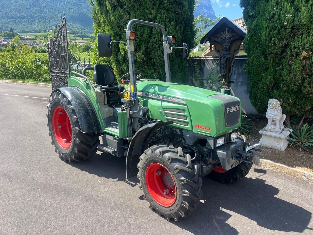 Fendt 207 V Traktor 39 500 €