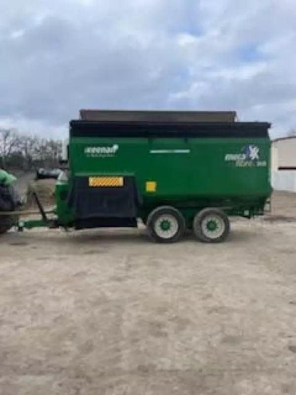 E-FARM: KEENAN meca fibre 360 - Podavač směsi - id TUE46TZ - 15 000 € - Rok výroby: 2012 - Francie