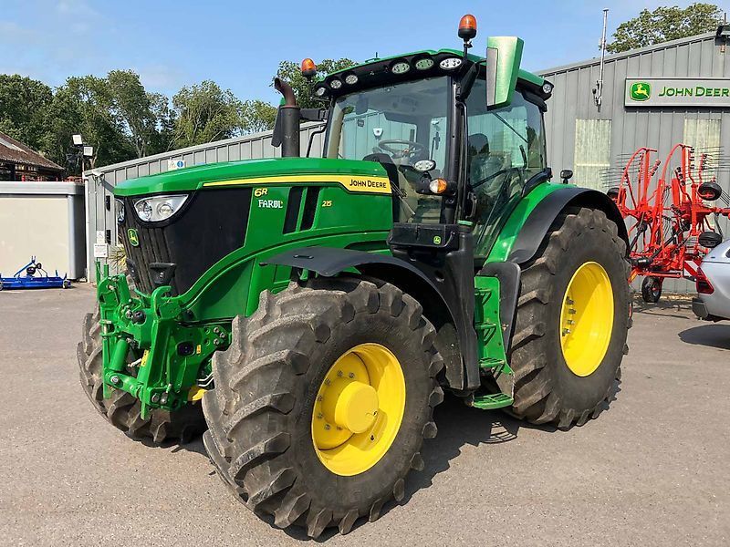 E-FARM: John Deere 6R 215 - Traktor - id A1QBG3U - 167.619 € - Baujahr: 2023 - Abgelesene Motorstunden: 1.925,Motorleistung (PS): 215,Vereinigtes Königreich