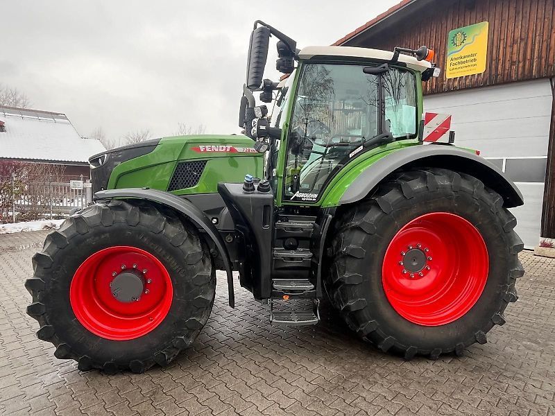 Fendt 728 Vario Profi Plus Tractor €232,000