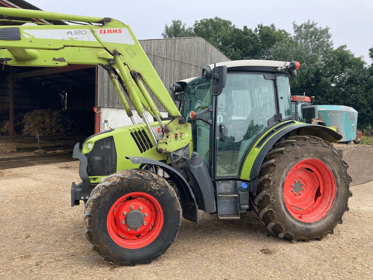 Claas Arion 420 Tractor €57,000