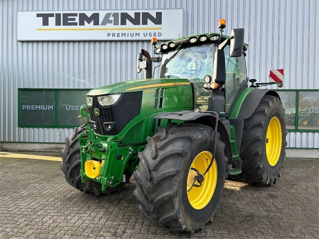 E-FARM: John Deere 6250R - Traktor - id KIKPPXC - 145.000 € - Baujahr: 2022 - Abgelesene Motorstunden: 3.910,Motorleistung (PS): 250,Deutschland