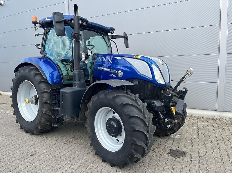 E-FARM: New Holland T7.225 - Tractor - id SGJKJHT - €109,500 - Year of construction: 2019 - Engine hours: 950,Engine power (HP): 224,Germany