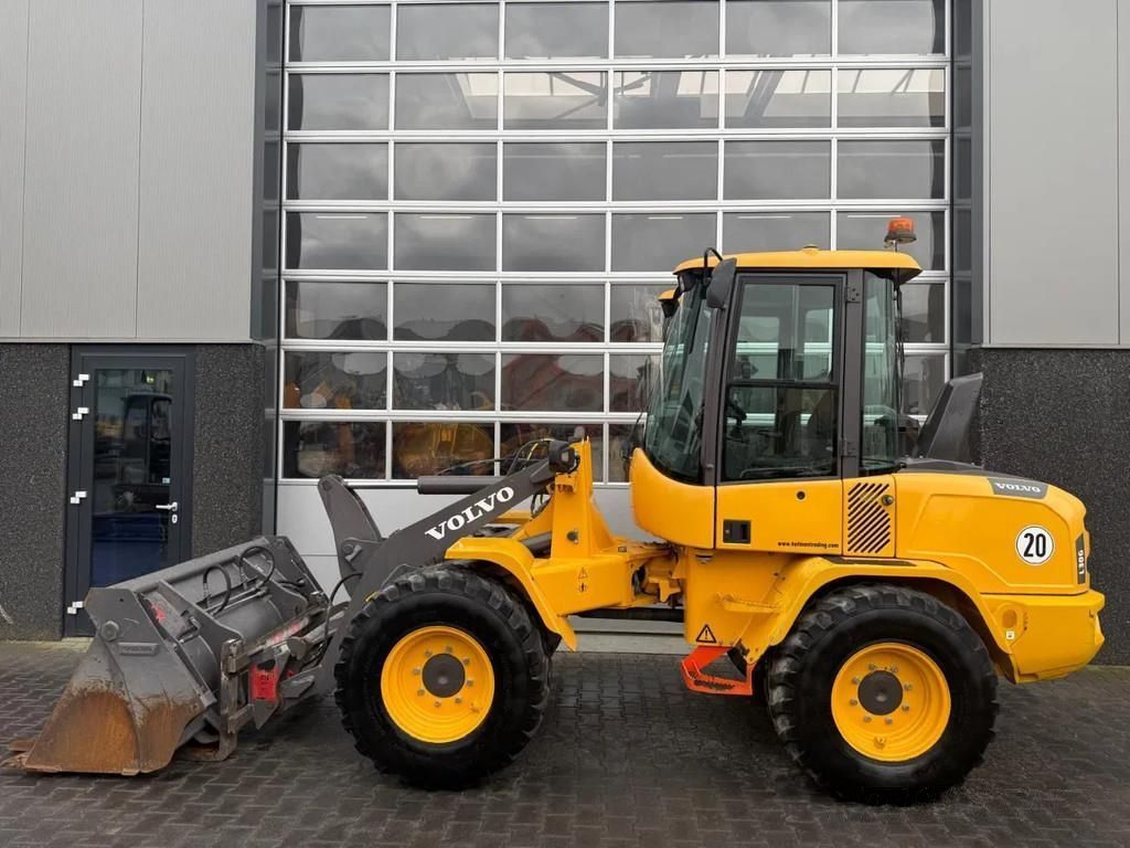 VOLVO l30g Pala gommata 40.900 €