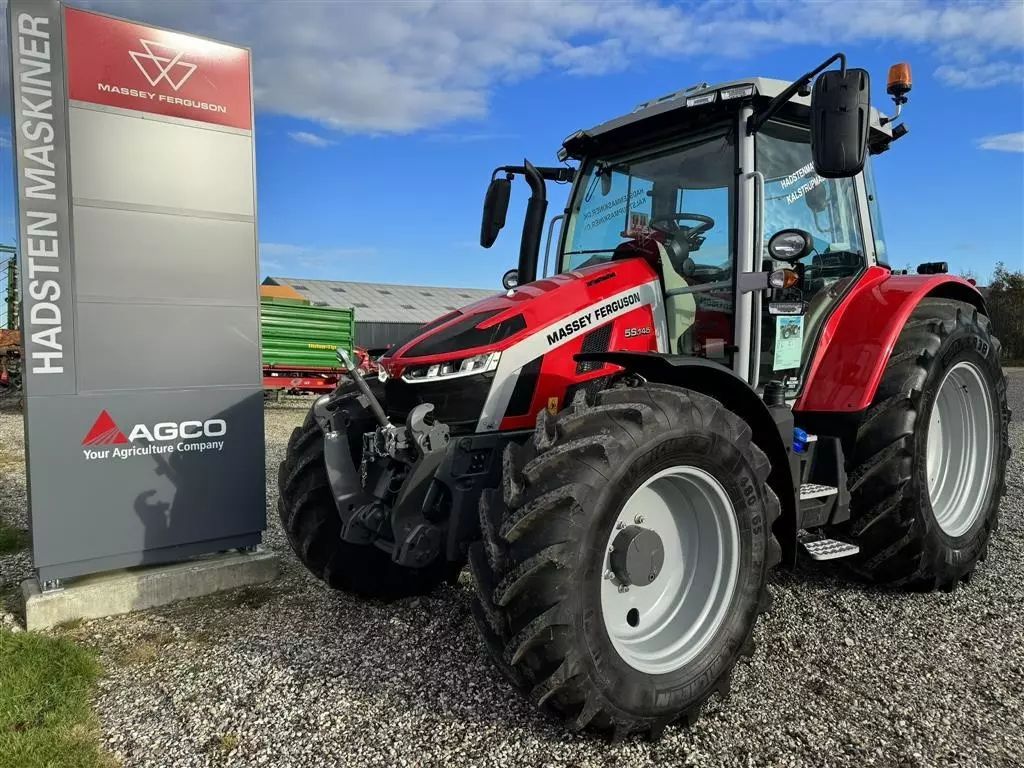 E-FARM: Massey Ferguson 5S.145 Exclusive - Traktor - id FXPCCW1 - Gyártási év: 2025 - Motor teljesítménye (LE): 145,Dánia