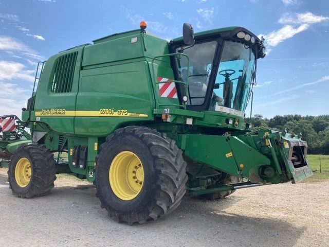 E-FARM: John Deere 9780 CTS - Cosechadora - id KYAI8TA - 85.000 € - Año: 2007 - Horas: 3005,Francia