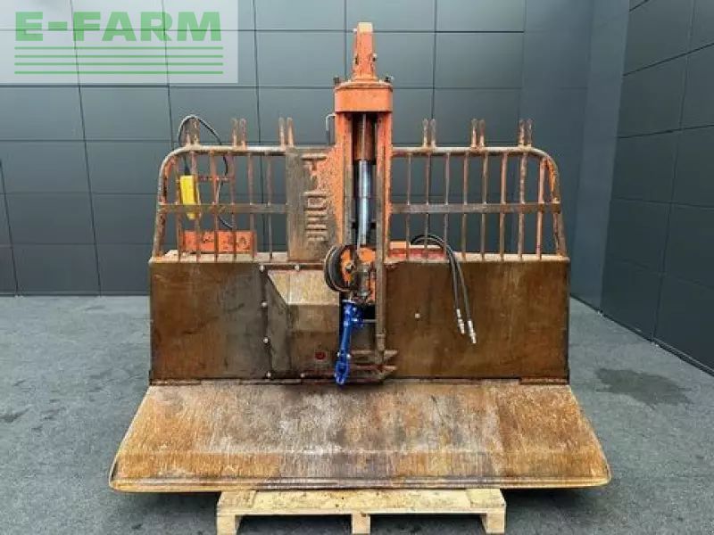 Tiger getriebeseilwinde 8to 2,20m schild, gebraucht Forstausrüstung 10.825 €