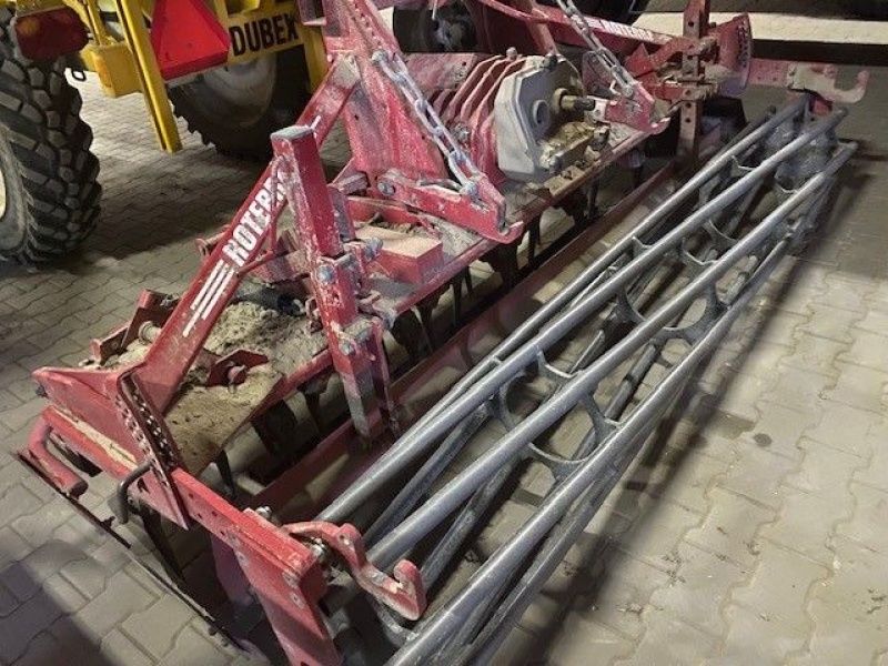 E-FARM: Lely tulip roterra kopeg met tulip polymat - Power harrow - id LECVJR4 - €13,500 - Year of construction: 2006 - Netherlands
