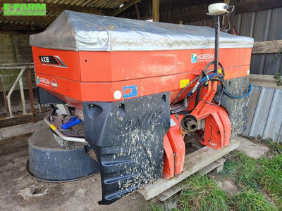 E-FARM: Kuhn axis 20.2 m-emc - Fertiliser spreader - id B8LWDEJ - €12,000 - Year of construction: 2019 - France