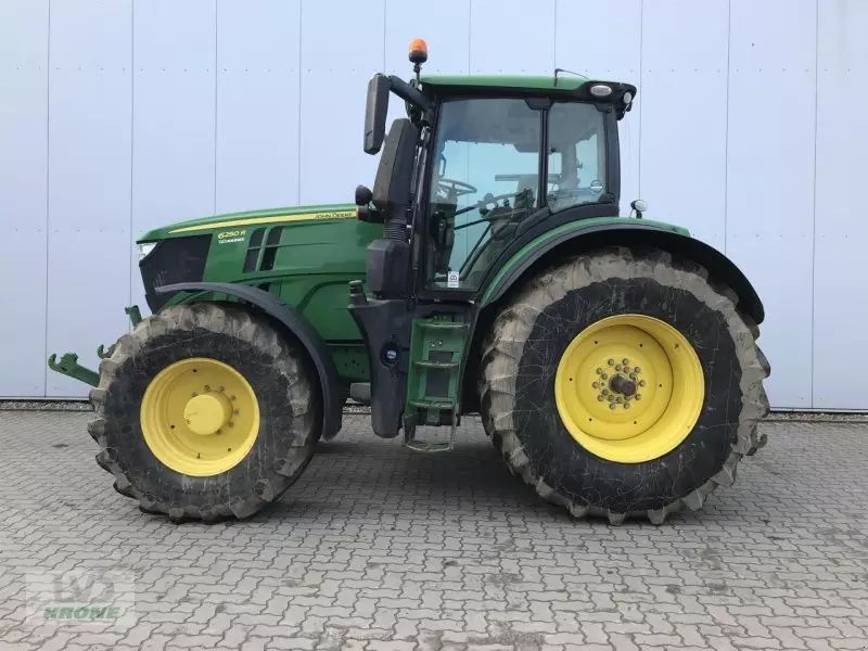 John Deere 6250 R Traktor 74.500 €