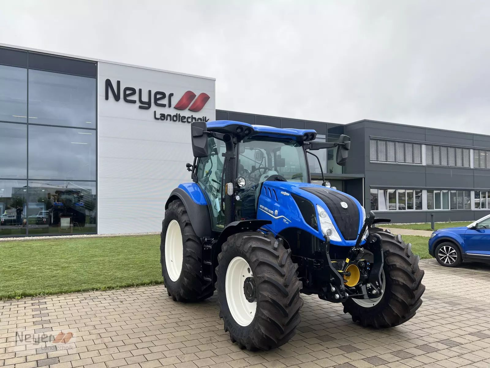 E-FARM: New Holland T5.140 - Tractor - id 1CLYAQG - 102.689 € - Año: 2024 - Potencia del motor: 140,Alemania