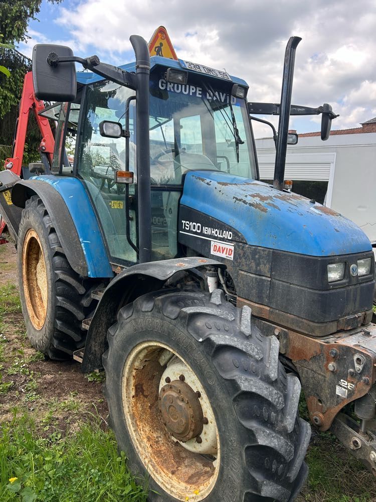 New Holland TS 100 Tractor 16.500 €
