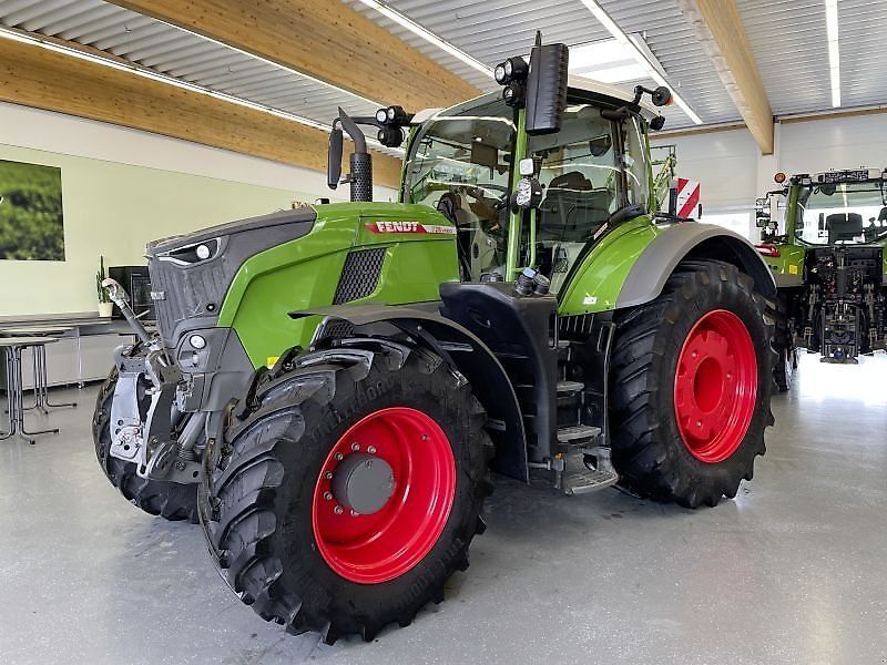 Fendt 728 Vario Profi Plus Трактор 225 000 €