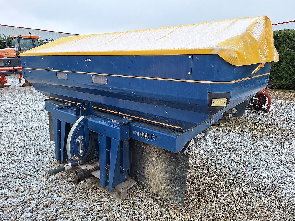 E-FARM: Bogballe m2wqz - Fertiliser spreader - id BSQF7BK - €7,500 - Year of construction: 2011 - France
