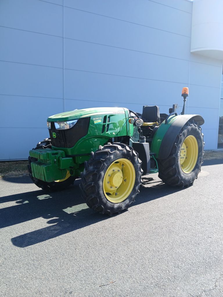 E-FARM: John Deere 5090 G - Traktor - id MSNCDEC - 35.500 € - Baujahr: 2016 - Abgelesene Motorstunden: 2.900,Motorleistung (PS): 90,Frankreich