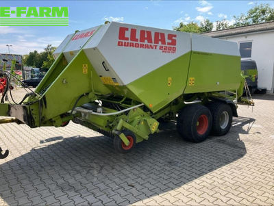 E-FARM: Claas Quadrant 2200 RC - Presse à balles - id AFCAHJN - 17 500 € - Année: 2000 - Balles produites: 80 000