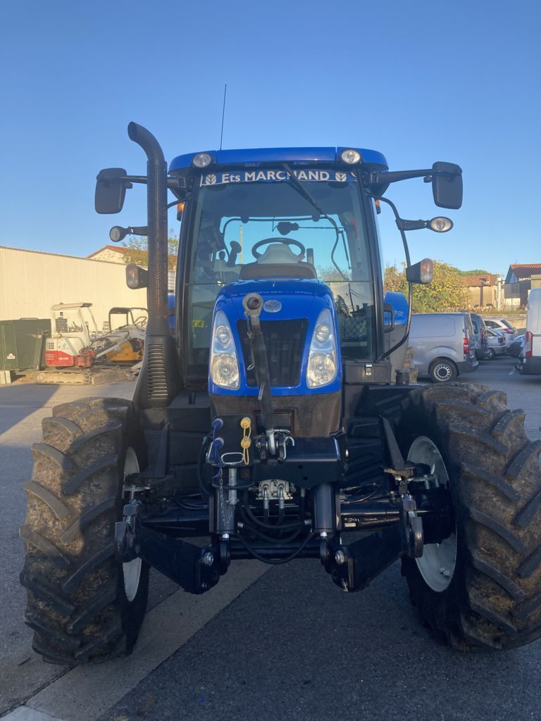 E-FARM: New Holland T6.150 Auto Command - Traktor - id ZINAPEM - 60.000 € - Baujahr: 2015 - Abgelesene Motorstunden: 4.270,Motorleistung (PS): 130,Frankreich