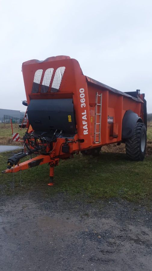 E-FARM: sodimac rafal 3600 - Épandeur de fumier et de compost - id ZQE1CXZ - 30 000 € - Année: 2012 - France