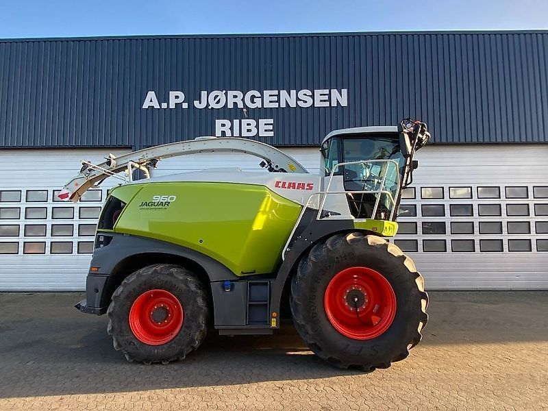 Claas Jaguar 960 Ensileuse automotrice 240 889 €