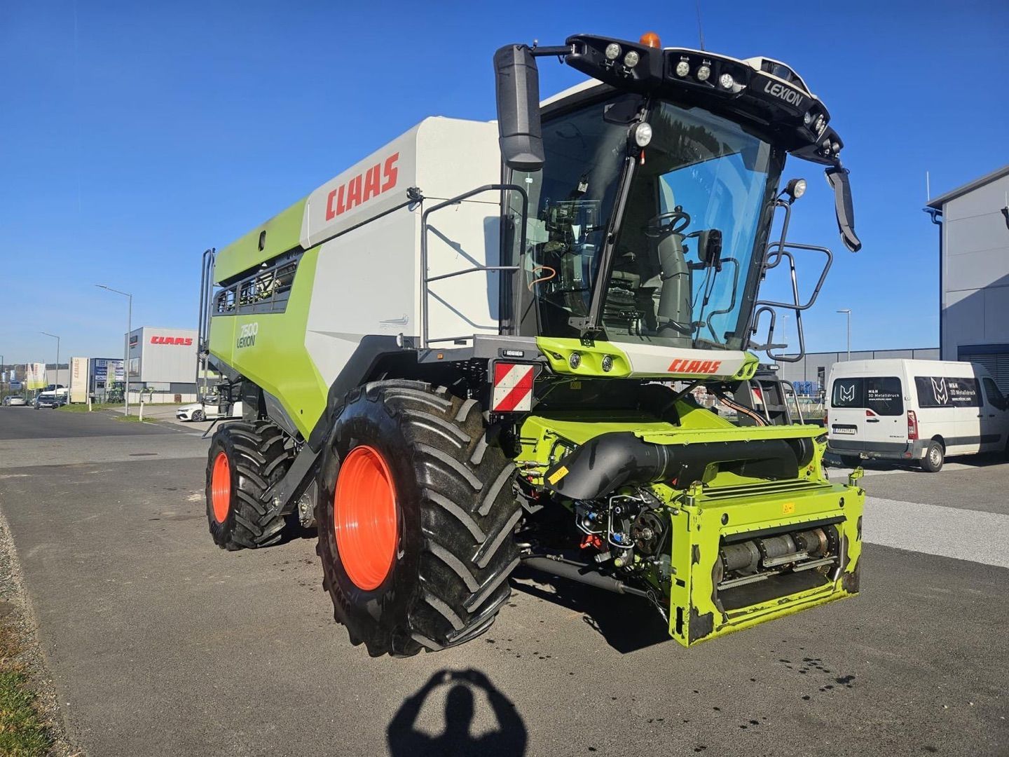 Claas Lexion 7500 Combine harvester €260,000