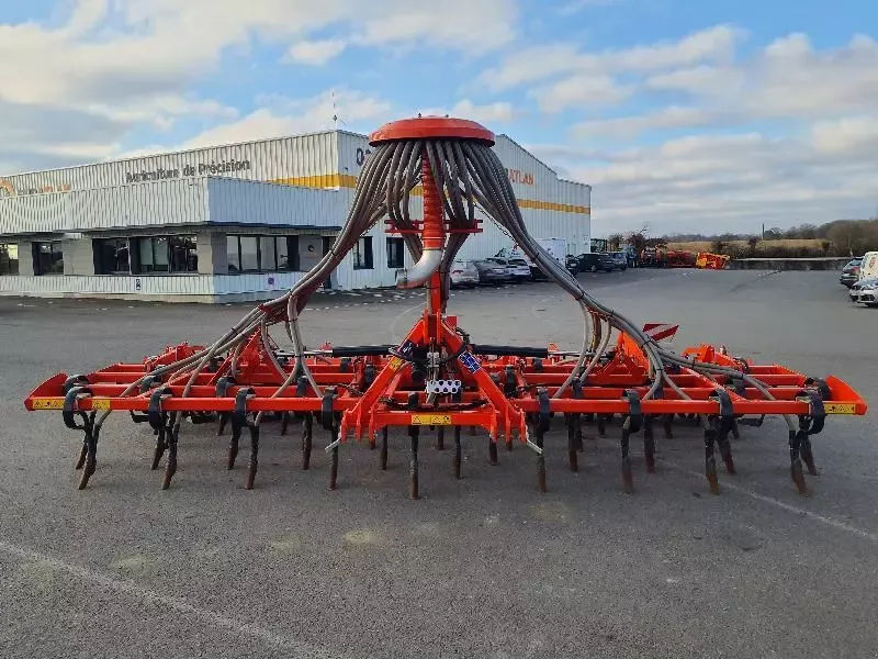 E-FARM: Kuhn Prolander 600 R - Kultywator - id 7K1FKTV - 26 000 € - Rok produkcji: 2023 - Francja