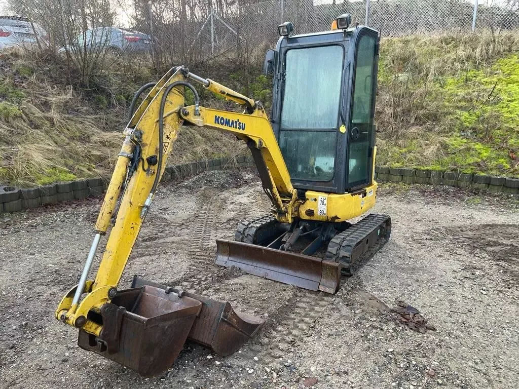 E-FARM: KOMATSU pc 16 r-3hs - Pelleteuse - id UFJCIHB - 13 377 € - Année: 2014 - Puissance du moteur (chevaux): 16,Danemark
