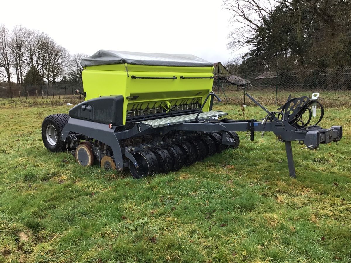 Sky easy drill 3000 hd fertisem Direct Drill €23,000