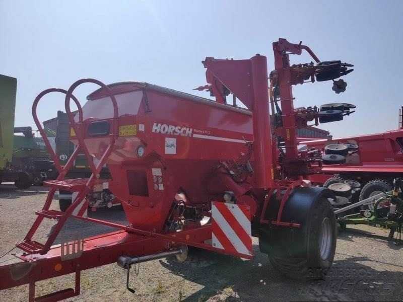 E-FARM: HORSCH Maistro 8 CC - Высевающая техника и прочее - id 45UITCD - 41 500 € - Год выпуска: 2015 - Германия