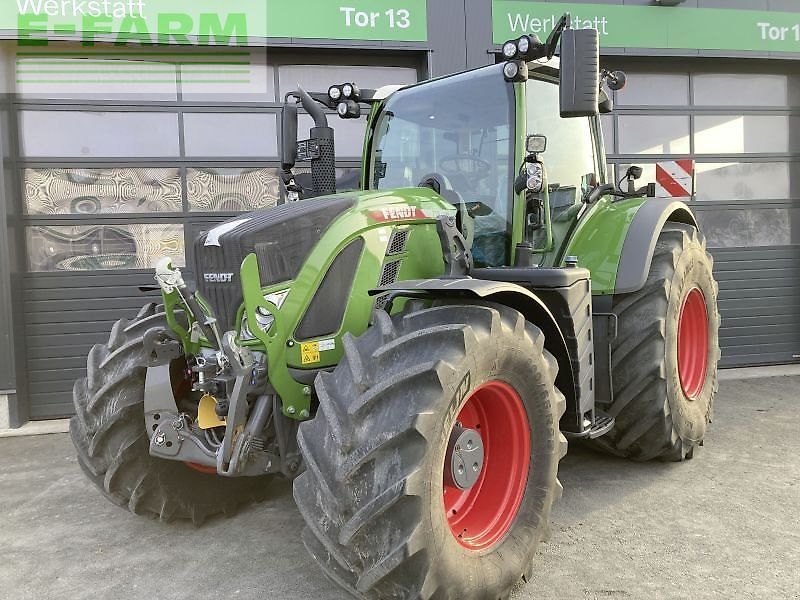 Fendt 718 Vario Profi Plus Tractor €181,000