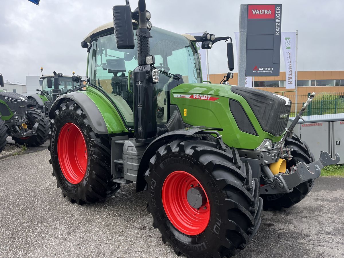 E-FARM: Fendt 313 Vario - Traktor - id RPMC5GI - Baujahr: 2022 - Abgelesene Motorstunden: 1.835,Motorleistung (PS): 142,Österreich