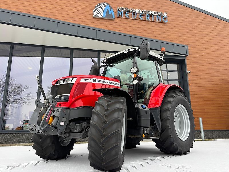 Massey Ferguson 6715 S Tractor 89.500 EUR
