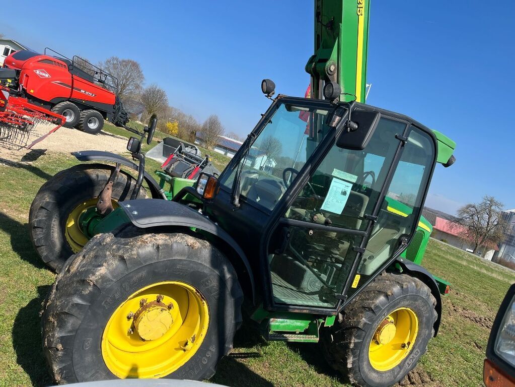 E-FARM: John Deere 3215 euroaufnahme - Ładowacz teleskopowy - id UWVEAWP - 29 000 € - Rok produkcji: 2006 - Motogodziny: 13,Moc silnika: 101,Niemcy
