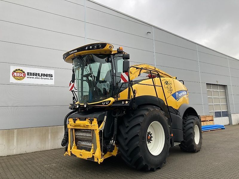 E-FARM: New Holland FR 550 - Sieczkarnia samobieżna - id FSNAEKN - Rok produkcji: 2021 - Motogodziny: 1 111,Niemcy