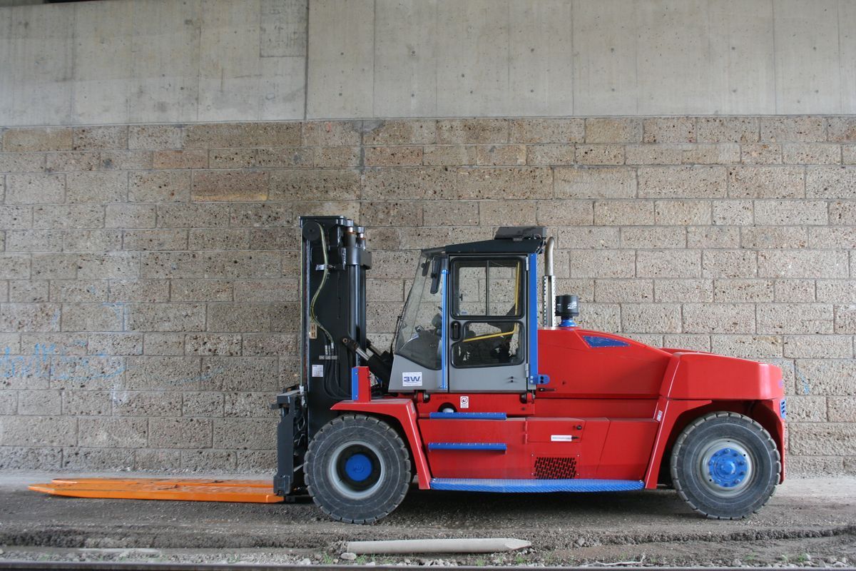 Kalmar dc16-1200 Maszt sztaplowy 89 900 €